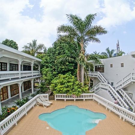 Pure Oasis Resort نيغريل المظهر الخارجي الصورة