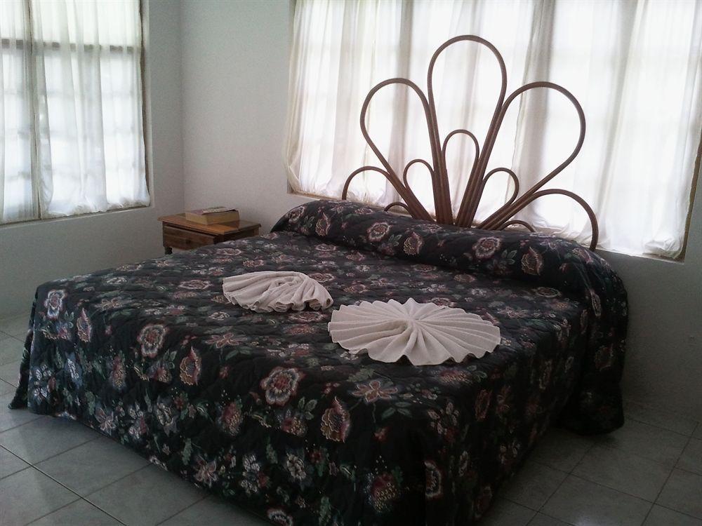 Pure Oasis Resort نيغريل المظهر الخارجي الصورة