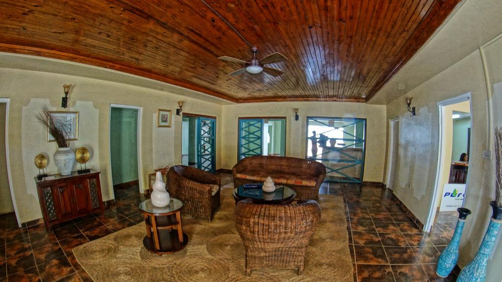 Pure Oasis Resort نيغريل المظهر الخارجي الصورة